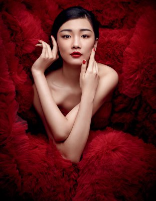 国际T台最新中国脸 演绎芭莎式红妆