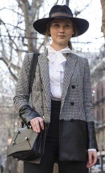 如果想强调风格感，那么就选顶礼帽吧。