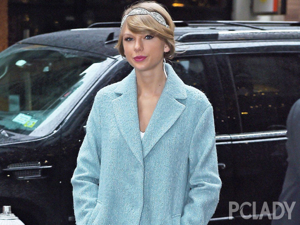 Taylor Swift最新街拍真是优美“冻”人