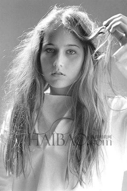莉莉·索博斯基 (Leelee Sobieski)