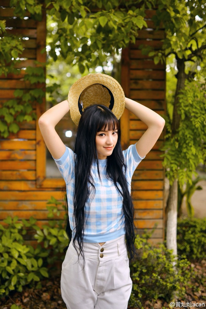武大校花黄灿灿清纯唯美写真 网友：被女神美哭