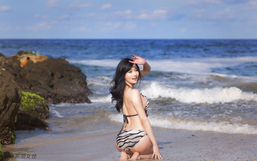 韩国嫩模韩佳恩比基尼大片 妖娆身材甜美性感