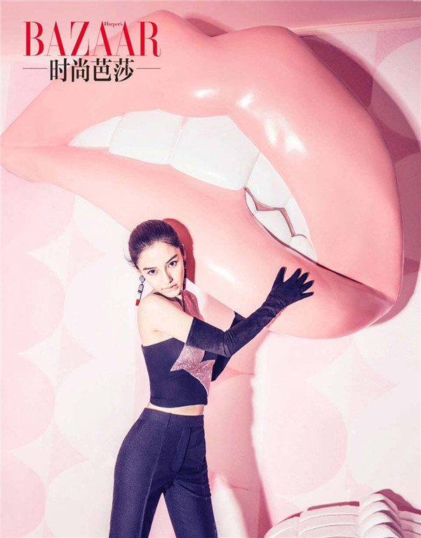 Angelababy浪漫粉嫩大片 尽展女神范儿