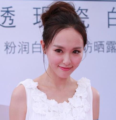 偶像剧《何以笙箫默》热播 盘点唐嫣百变发型