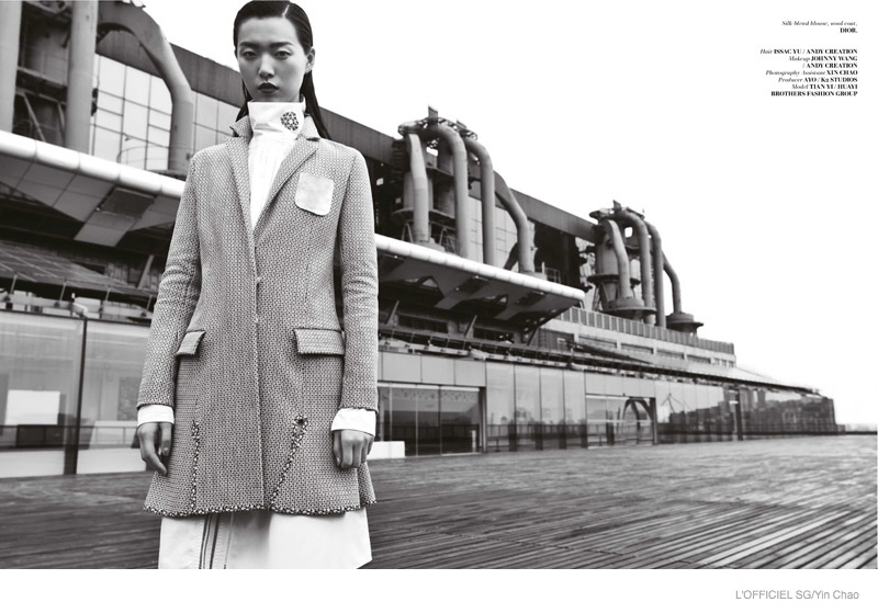 游天翼登《L’OFFICIEL》杂志新加坡版封面