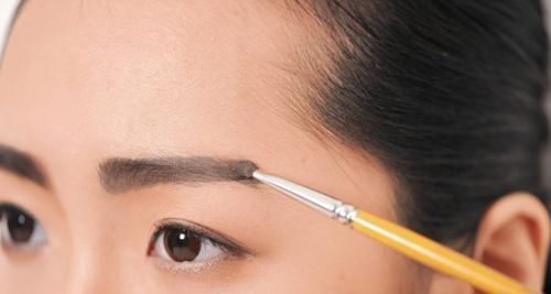 眉毛决定“型不型” 没纹理“绝不型”