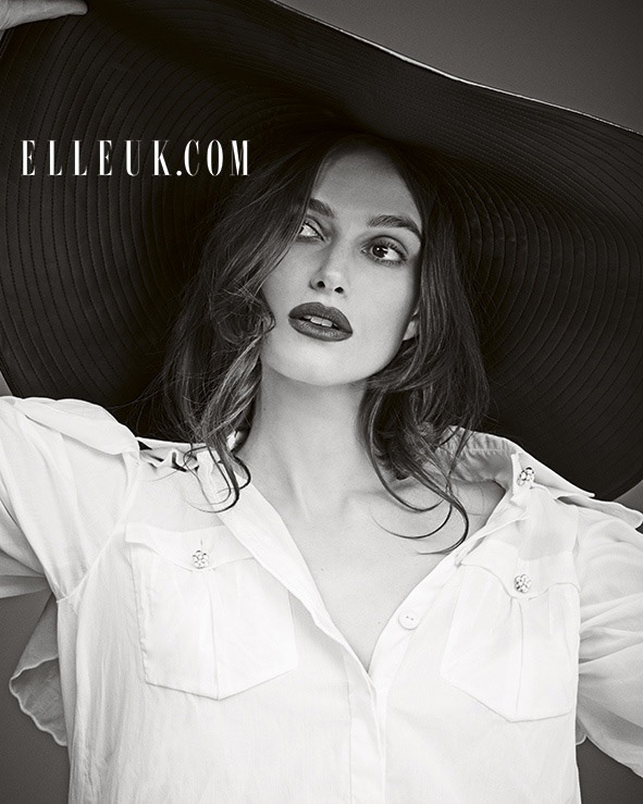 凯拉·奈特莉登英版《ELLE》封面 造型清爽甜美