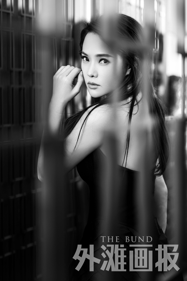 伊能静秦昊携手登杂志 温情浪漫诠释完美情人