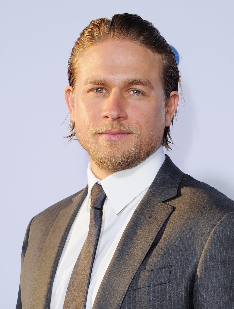 好莱坞硬汉代表Charlie Hunnam 硬汉型男的标配