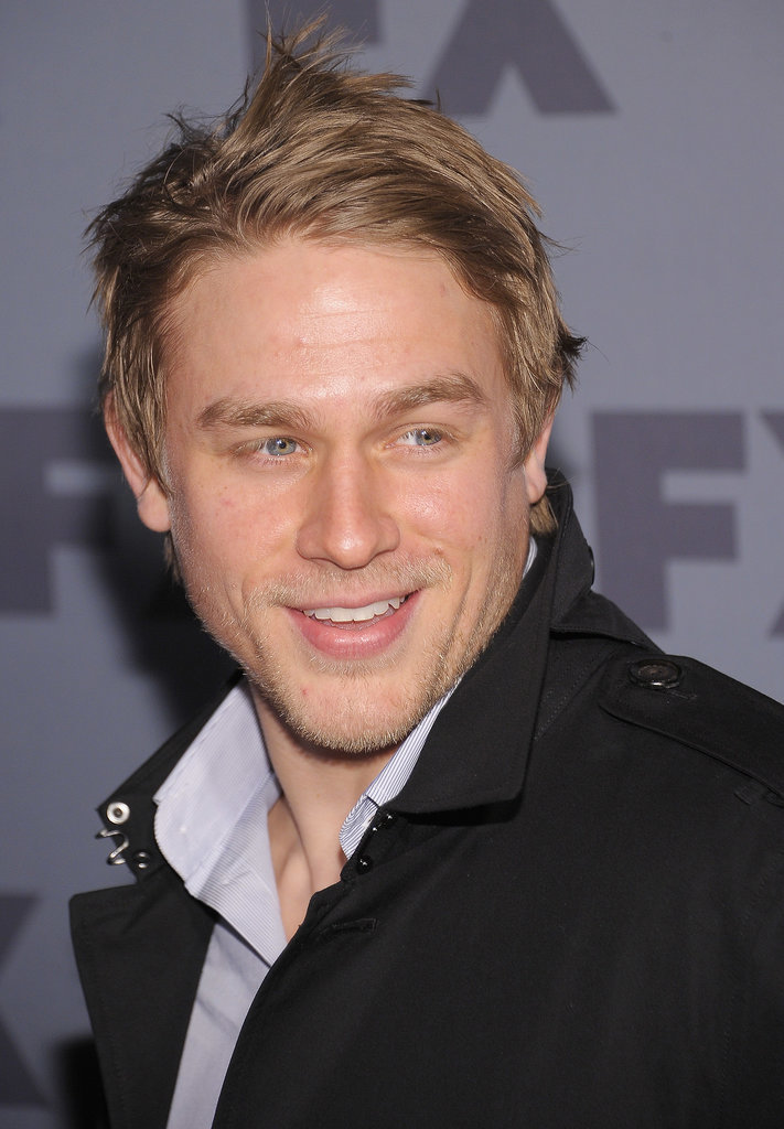 好莱坞硬汉代表Charlie Hunnam 硬汉型男的标配