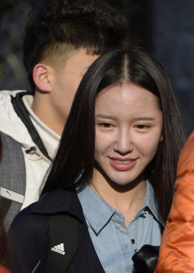 又是一年艺考时 现场素颜美女谁最出挑