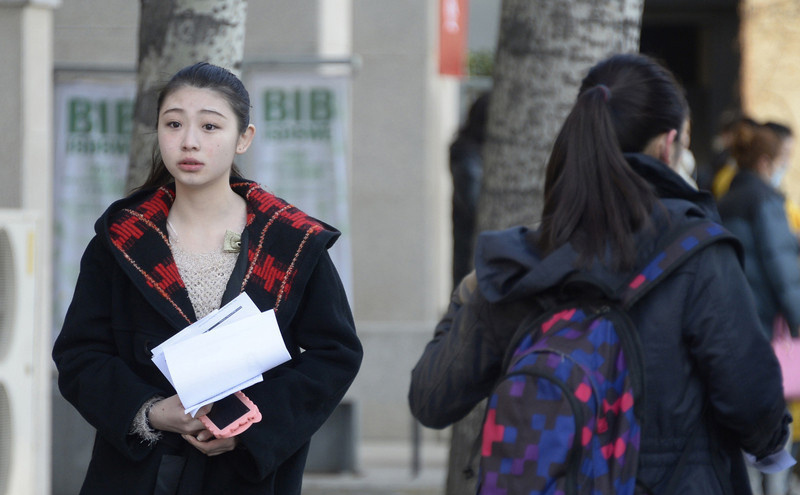 又是一年艺考时 现场素颜美女谁最出挑