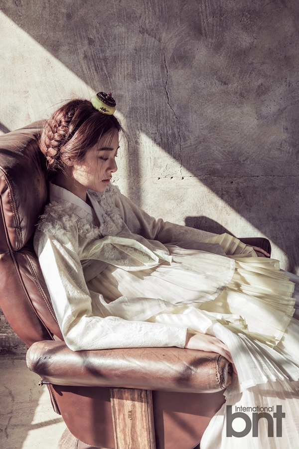 韩国模特Stephanie Lee时尚写真 短裙美腿性感迷人