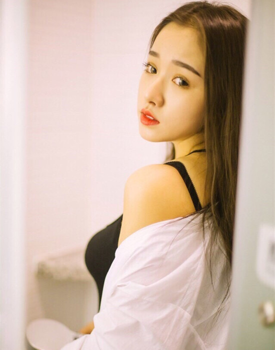 2015最美艺考生火辣身材 秒变女神