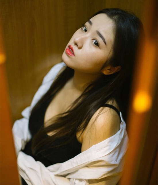 2015最美艺考生火辣身材 秒变女神