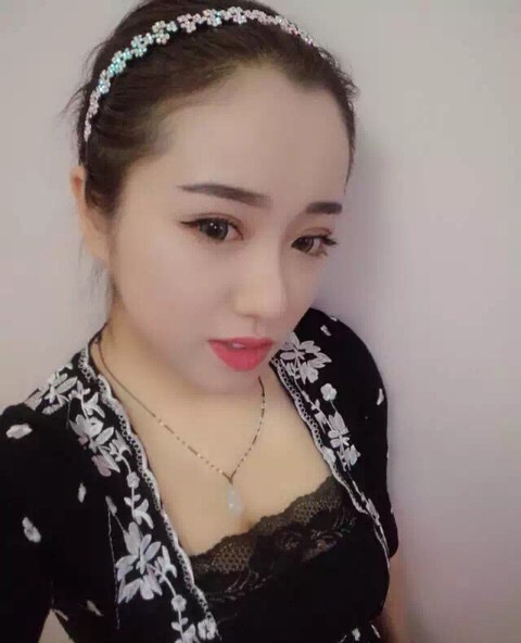 2015最美艺考生火辣身材 秒变女神