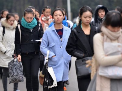 2016湖北服装表演专业统考 千名俊男靓女欲圆模特梦