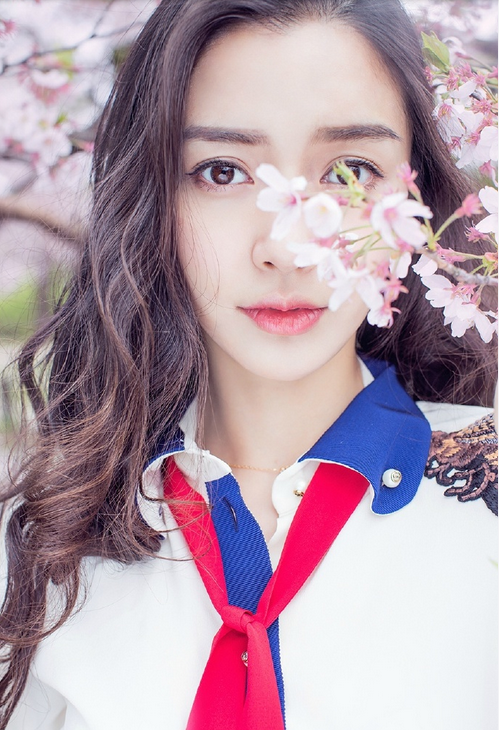 Angelababy 全新《樱花说 》写真