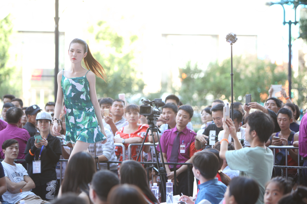 北京新丝路模特学校