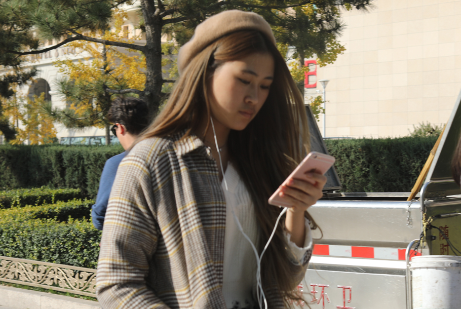 学生去时装周了