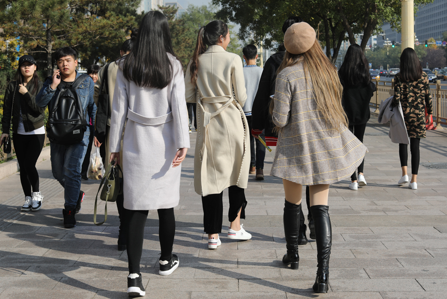 学生去时装周了