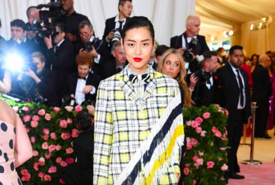 刘雯连续十年登上MET GALA ，十次征战红毯从未失手