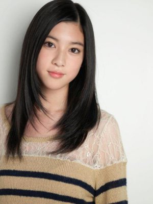 三吉彩花