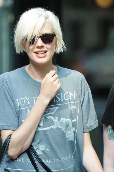 靠帅气取胜的超模Agyness Deyn